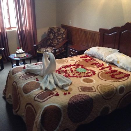 Hospedaje Casa Blanca Huaraz (Ancash) Ngoại thất bức ảnh