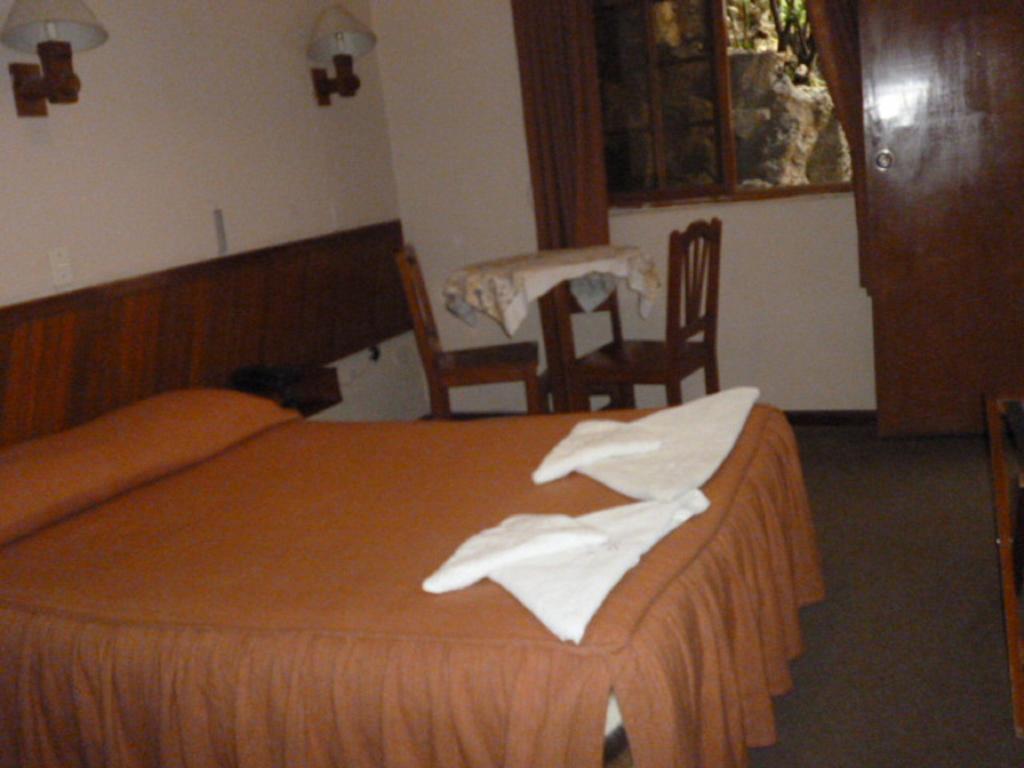 Hospedaje Casa Blanca Huaraz (Ancash) Ngoại thất bức ảnh