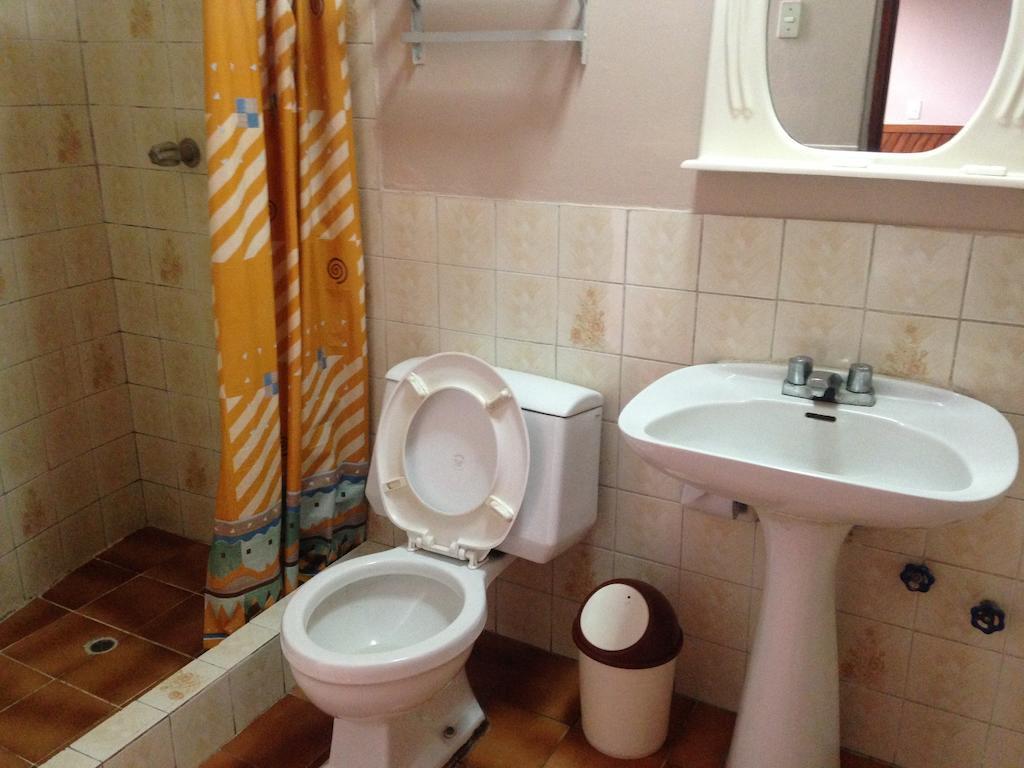Hospedaje Casa Blanca Huaraz (Ancash) Phòng bức ảnh